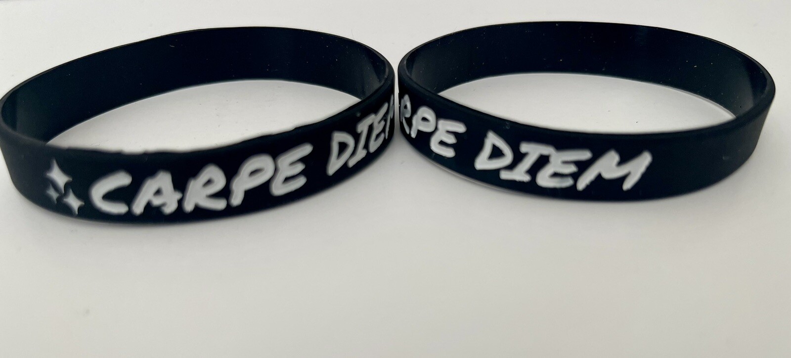 Silicone Rubber Wristbands (4 pack) CARPE DIEM MOTIVATIONAL WRISTBANDS **NEW**