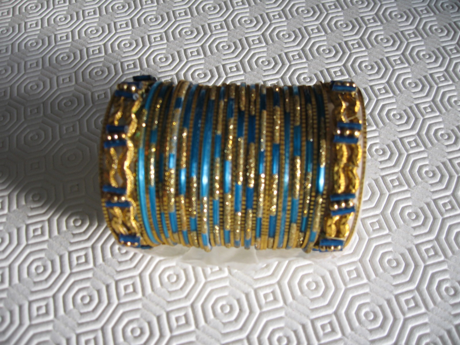 FASHIONABLE TURQOUISE & GOLD 38 MULTI BANGLE SET BOLLYWOOD BLING BARGAIN PRICE
