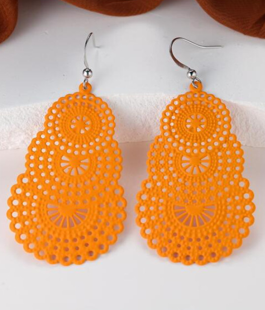 **CLEARANCE** Beautiful Metal alloy earrings – Dainty – stunning colors