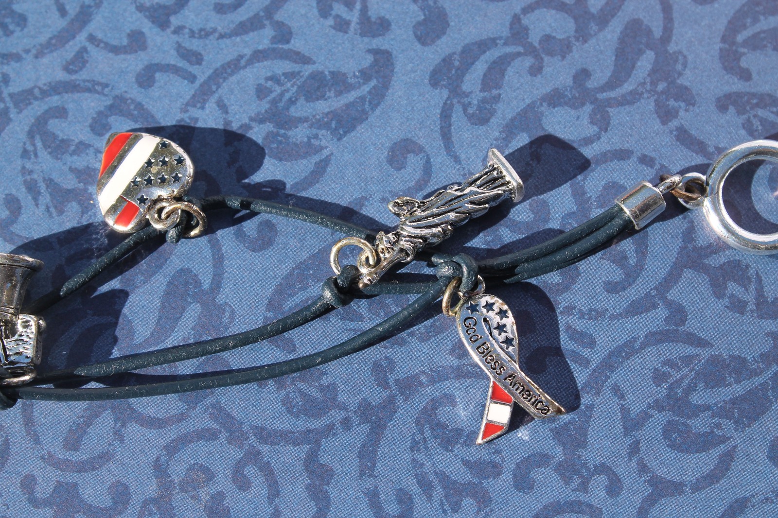 Americana Bracelet Statue of Liberty Bell Flag Star USA, 7 Enamel Charms