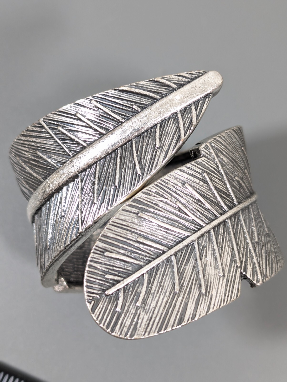 Boho Silver Tone Textured Feather Wide HInge Cuff Bracelet Western Coastal 6.5″
