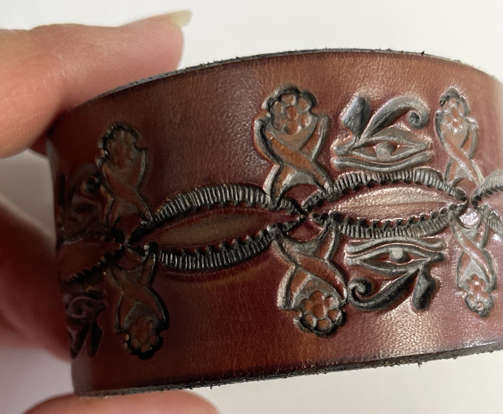 Western Womens Bracelet 8.75 X 1.50 in Tooled Leather Brown Floral Snap