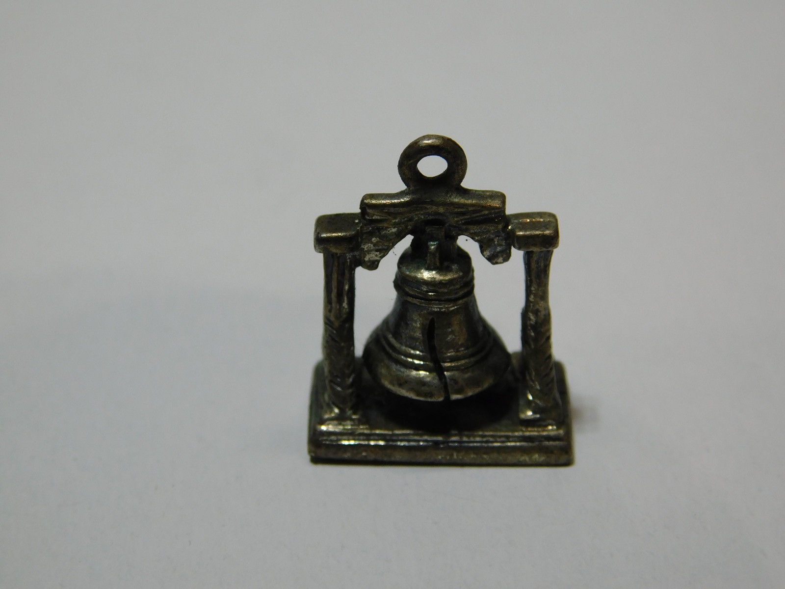 Vintage 3/4″ Liberty Bell Charm stamped “Sterling” in Very Good Condition