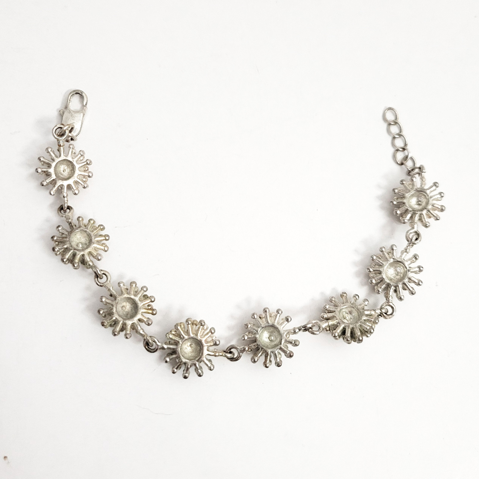 Silvertone Dome Cluster Starburst Stations Bracelet Sputnik Atomic 8 -9” L