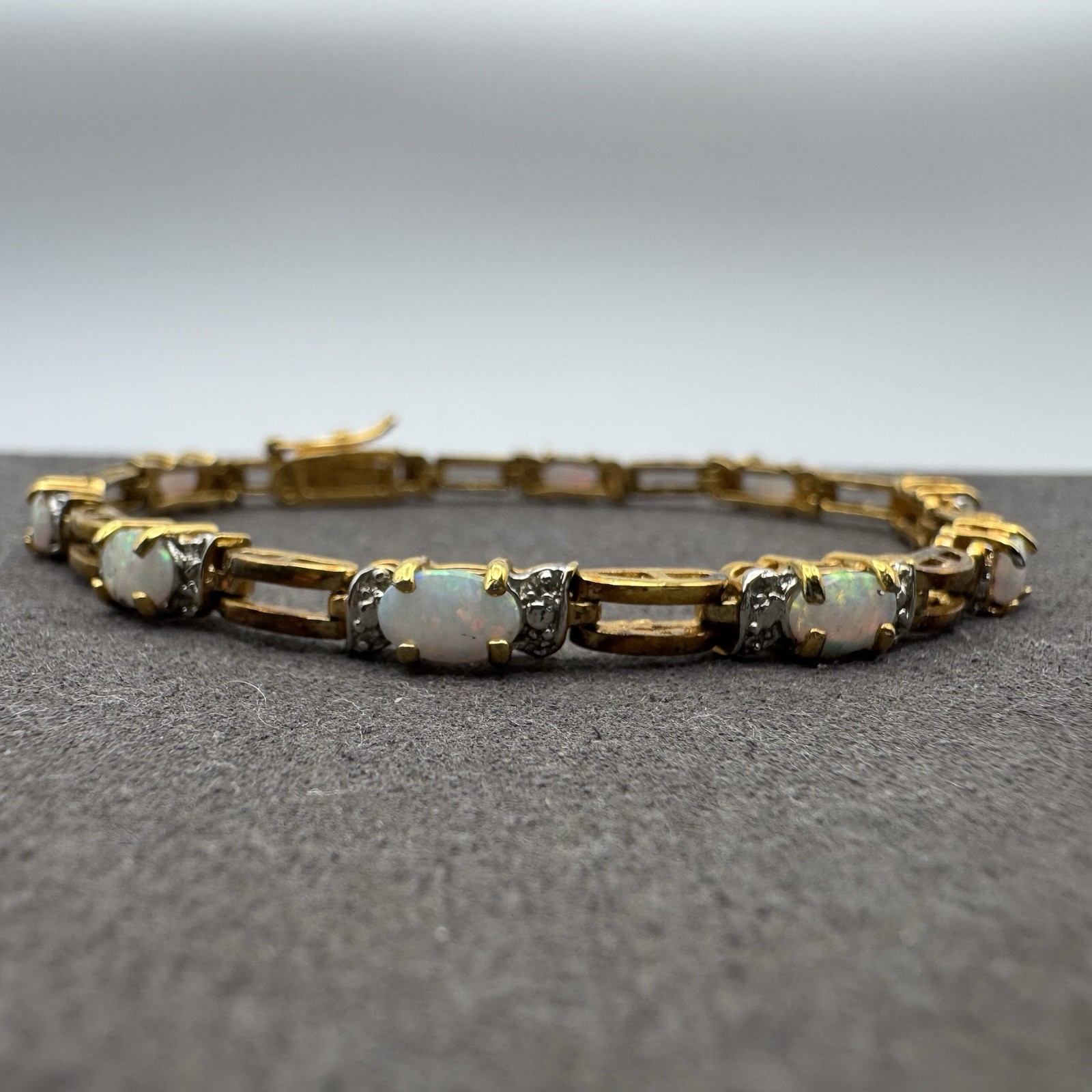 Vintage 925 Sterling Silver Gold Tone Oval White Faux Opal Link Bracelet