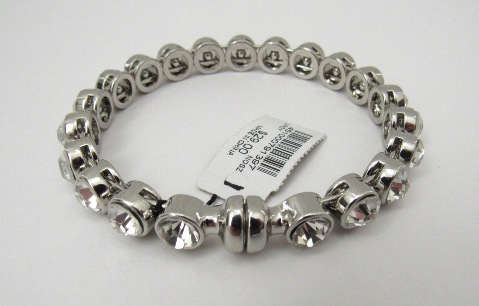 NWT!! CHICO’S LINDY SILVER-TONE RHINESTONE MAGNETIC CLASP STATEMENT BRACELET OSZ