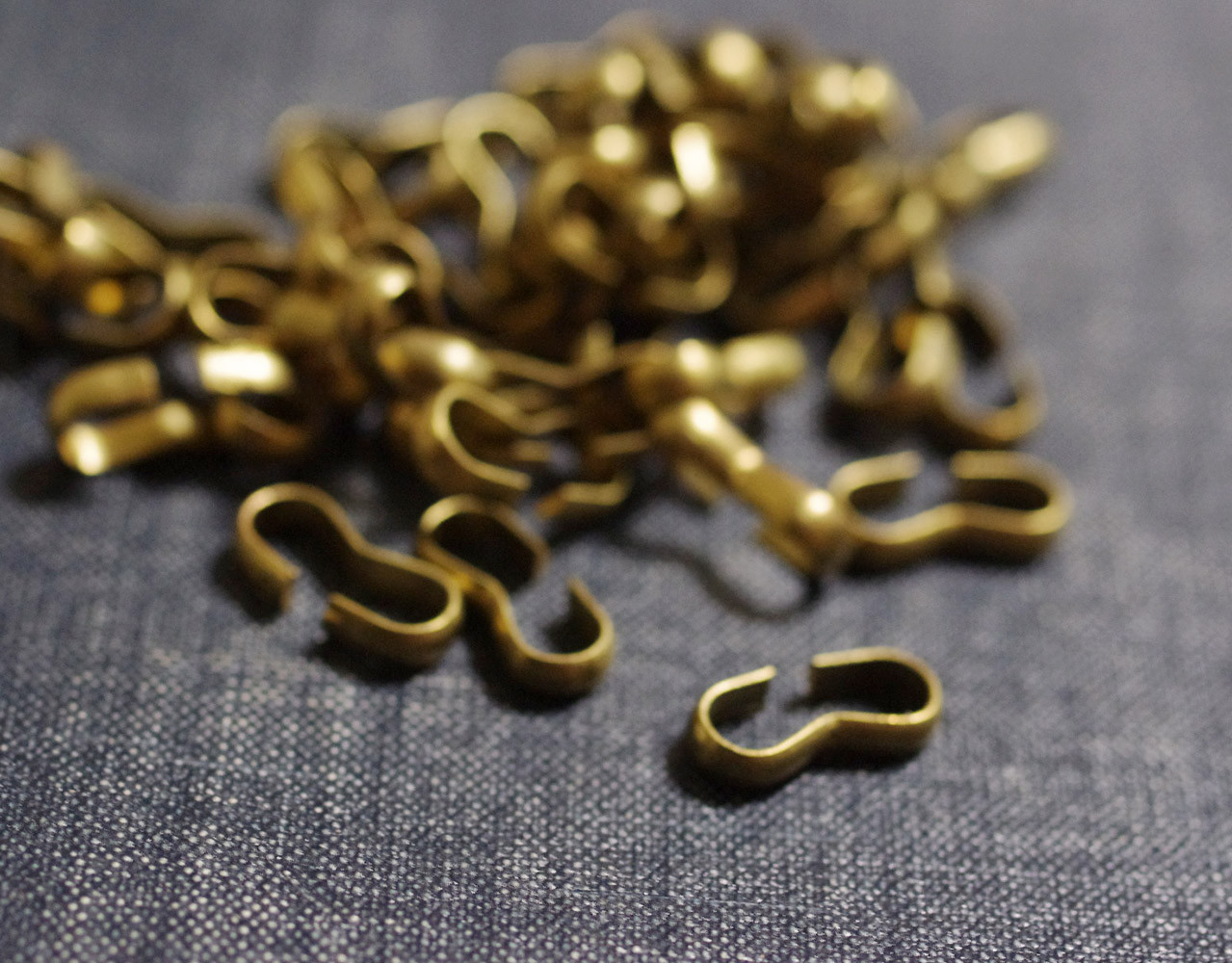 Large 15x3mm Bracelet Connectors – Raw Brass – 48pcs Figure 8 3 Shape Link