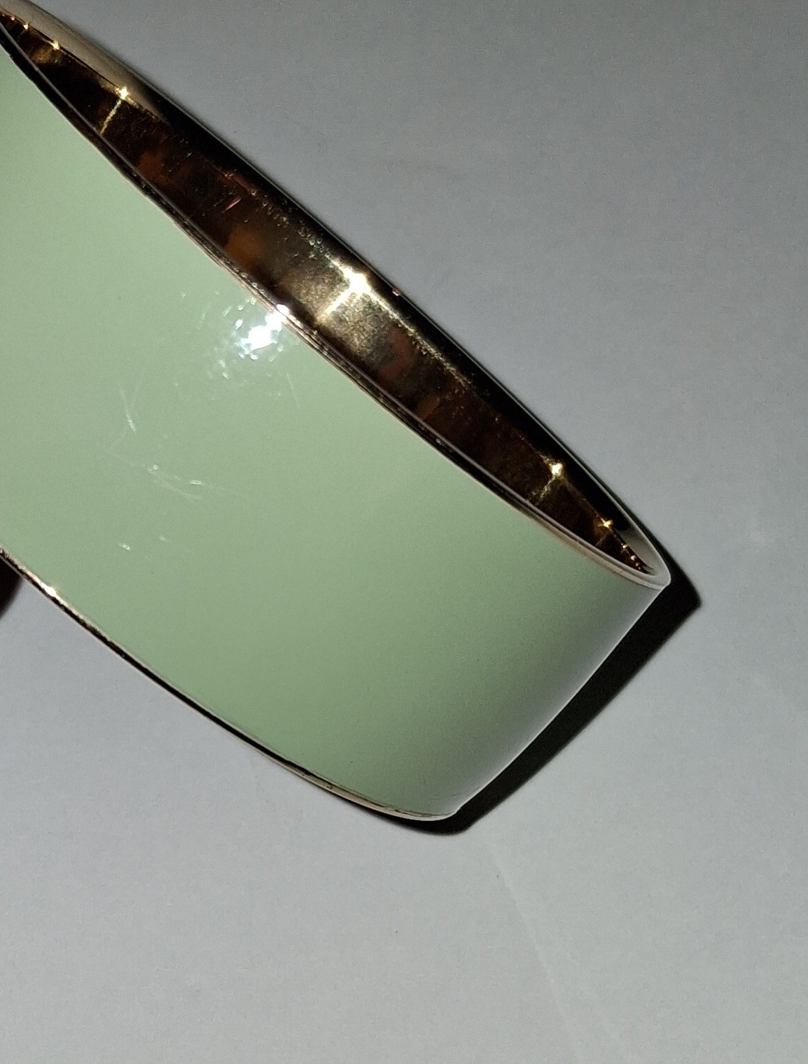 J.CREW Green Enamel Gold Tone Metal Round Bangle Bracelet Signed No Stone