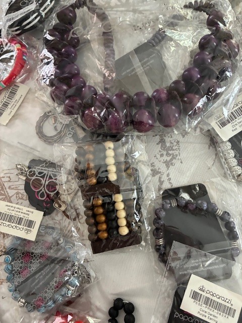 Paparazzi/LOT 60+ NEW Urban, Wood, Fabric, Plastic, Fringe, Faux Leather JEWELRY