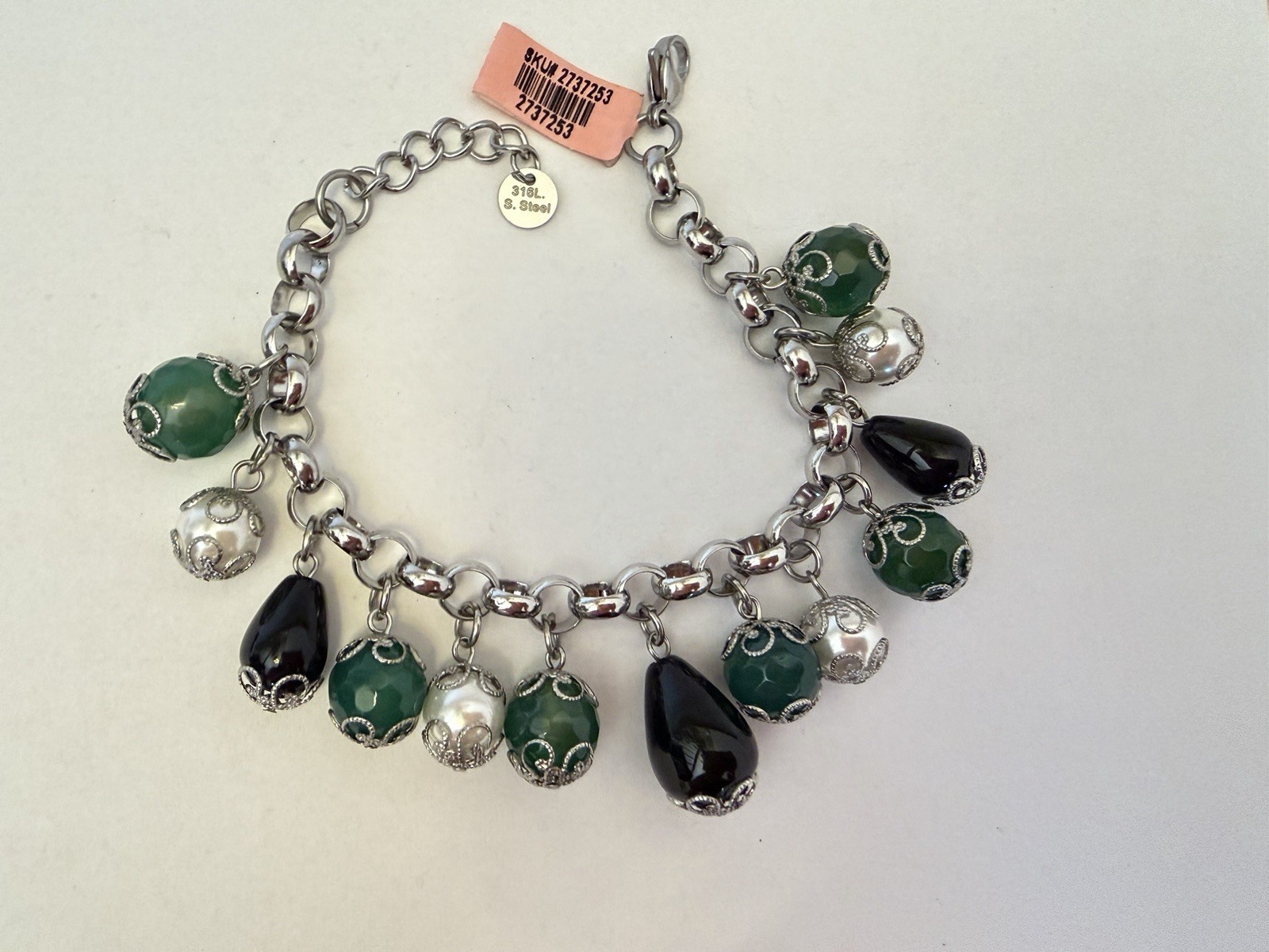 charm bracelet made of 316L stainless steel green and dark Glass beads B5