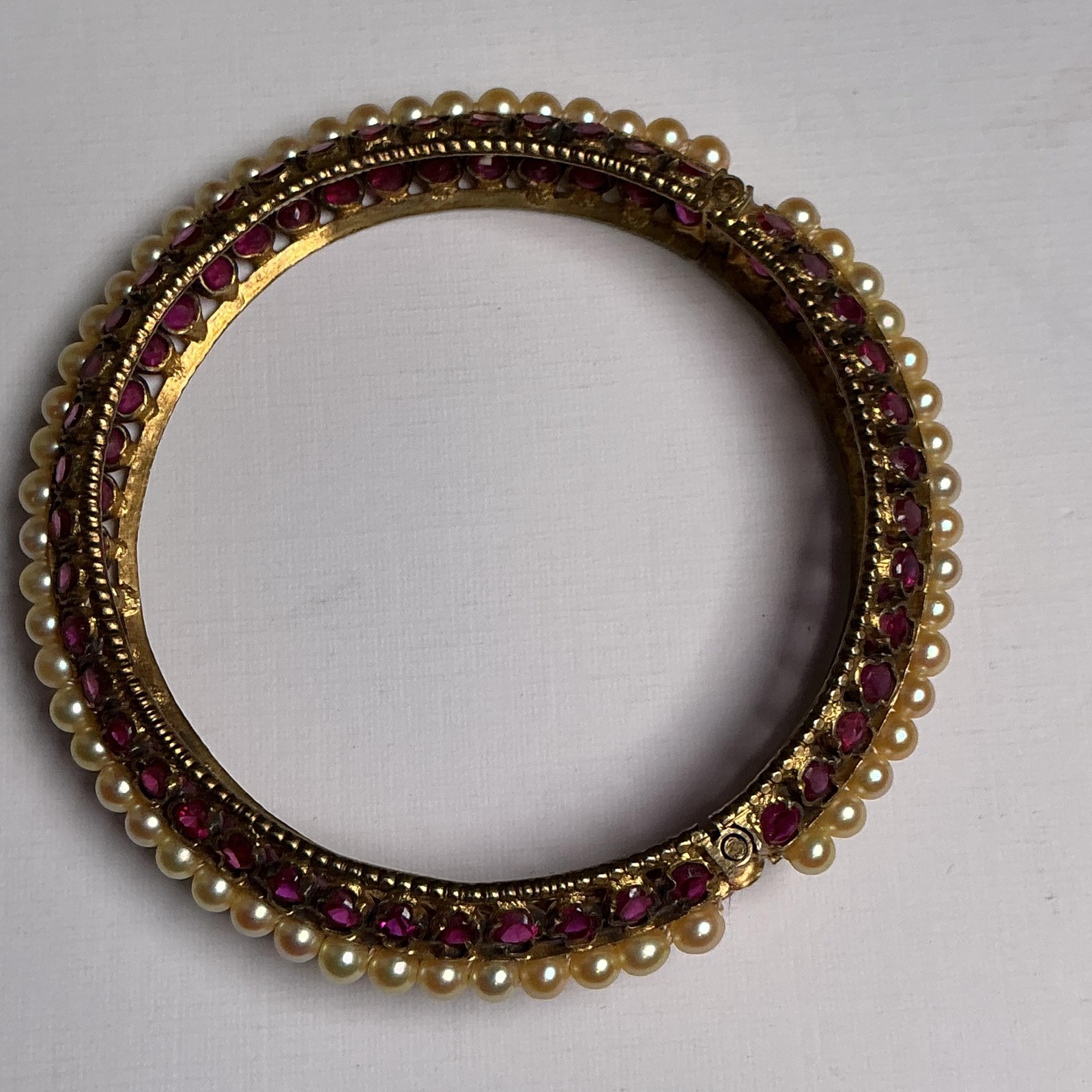 Gold Tone Red Glass Pearl Bangle Bracelet Womens 8 In Push Lock Costume Jewelry