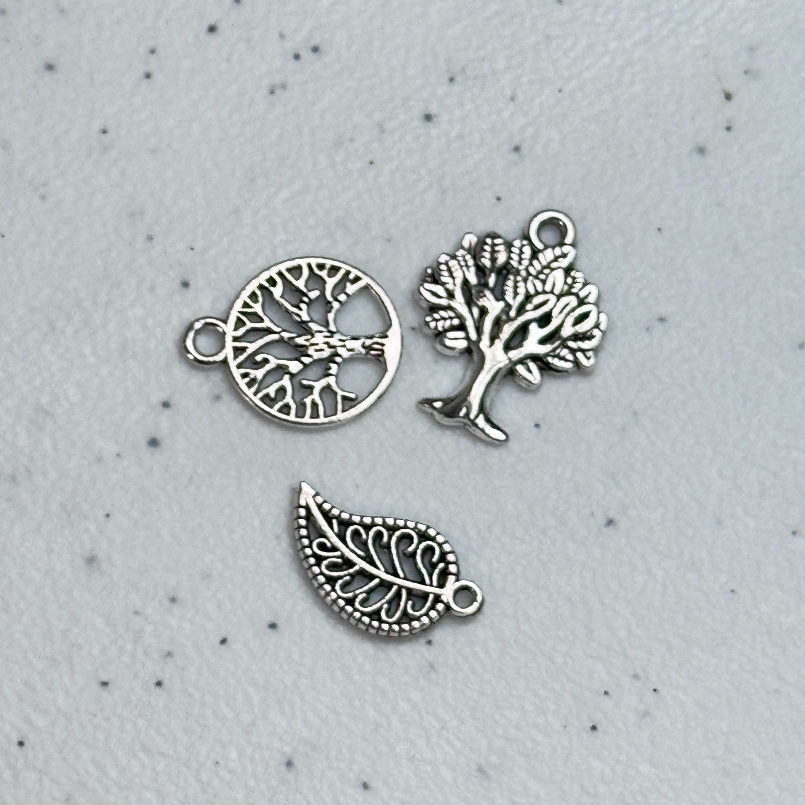 Silver Tone Tree of life leaf leaves Bracelet Charms Pendant set 3 1583-8a