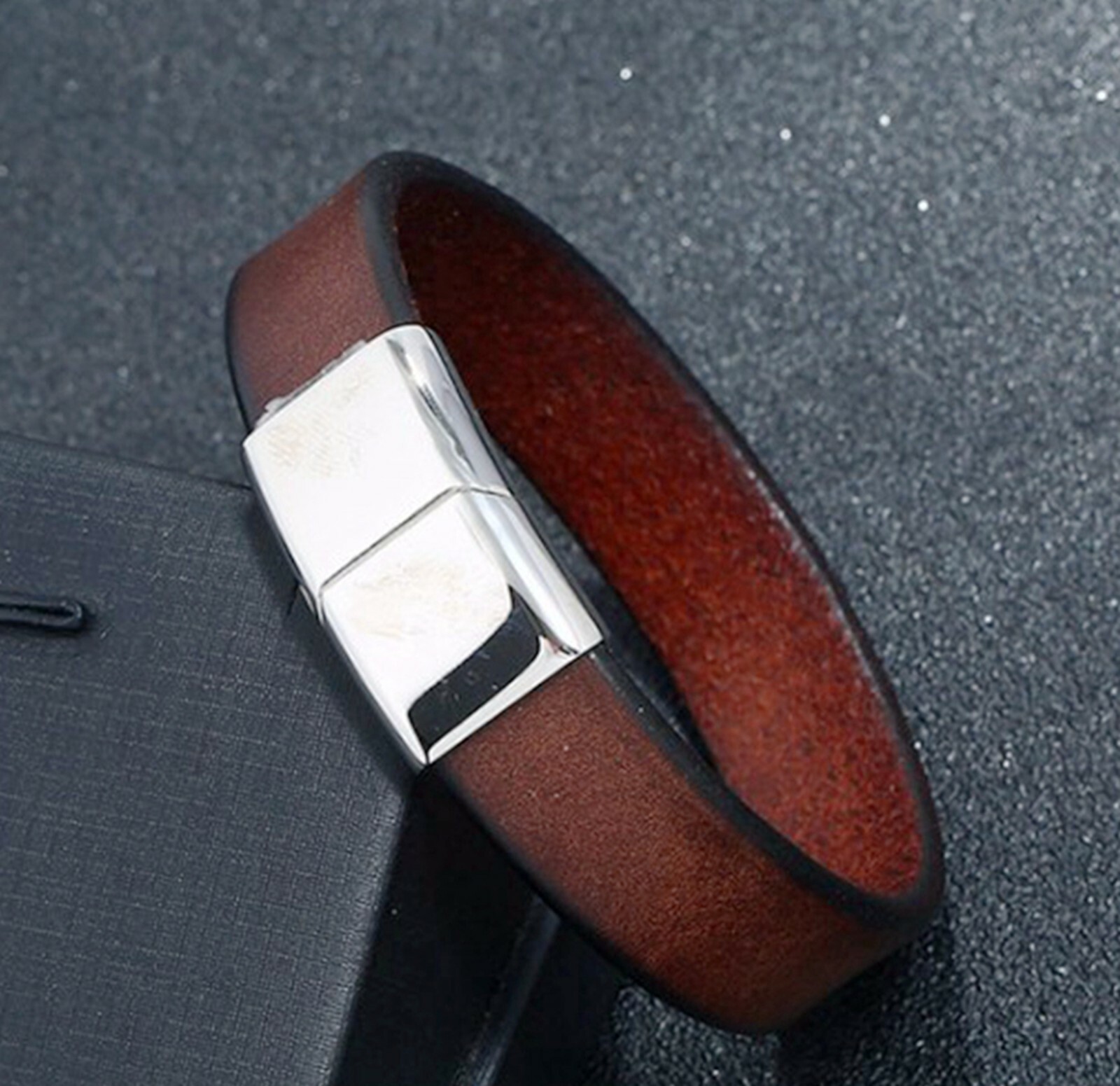 MEN / Women 16 mm Brown Genuine Leather Band Wristband/ Leather Hand Bracelet