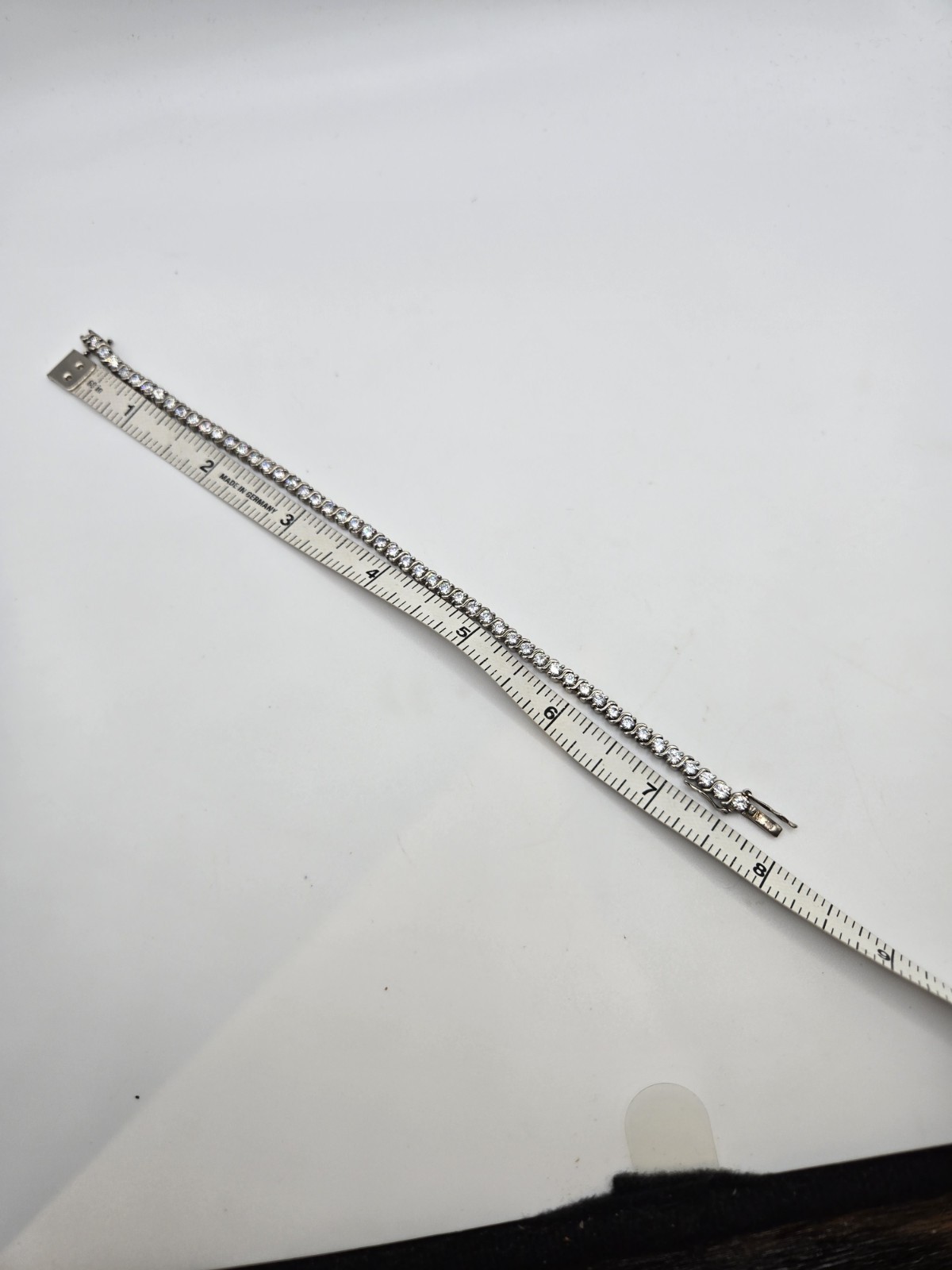 Sterling Silver 925 Cubic Zirconia Tennis Bracelet 8″ 12.77g Figure 8 box clasp