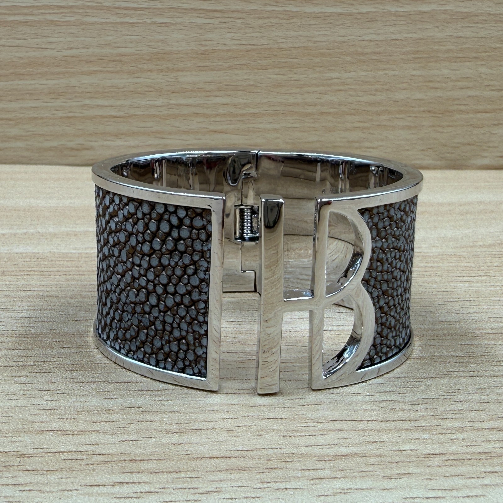 Henri Bendel Logo Pebbled Leather Hinged Cuff NWOT FREE SHIPPING