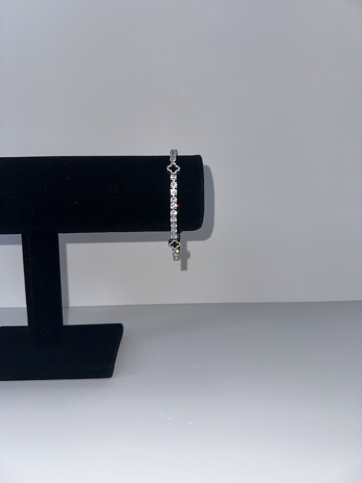 Silver-Tone Iced Tennis Bracelet Unisex Fashion Jewelry New