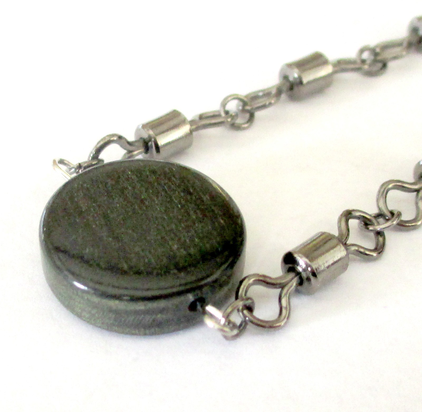 Nautical Bracelet Fishing Swivels Vintage Green Wooden Bead Waves Size 7.5