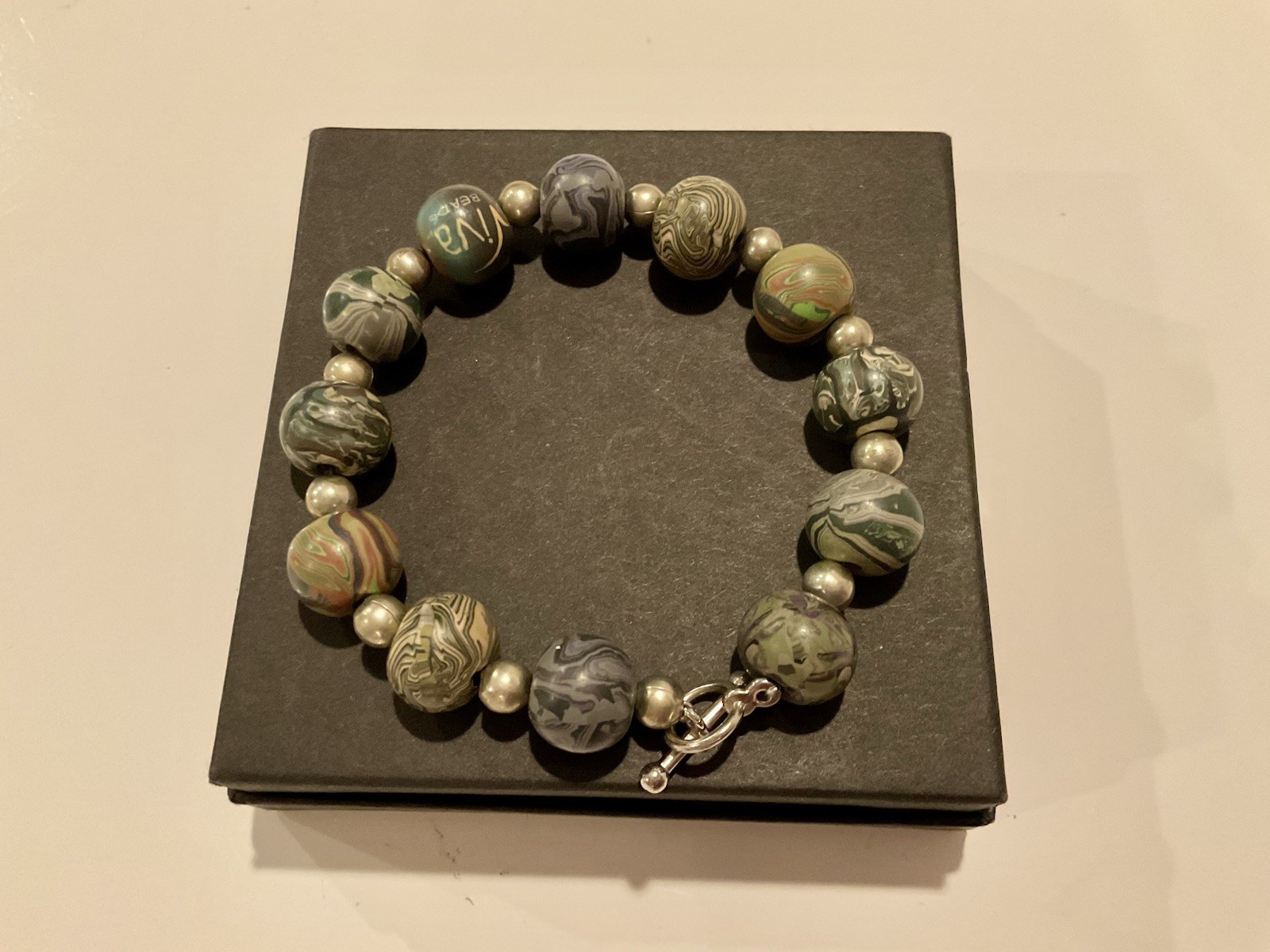 Viva Beads Beaded Bracelet Clay Blue Green Gray Silver