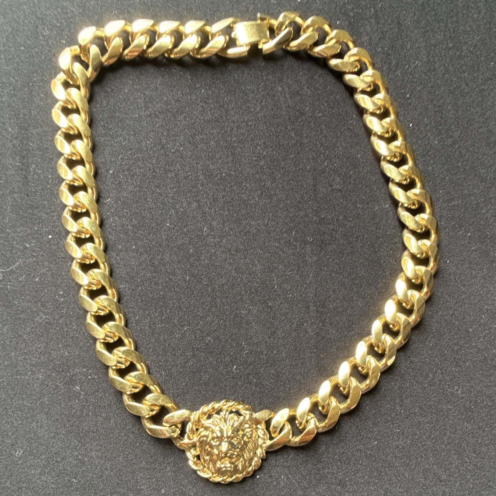 Vintage Anne Klein Gold Tone Lion Head Cuban Link 16” (41.5 cm) Choker Chain