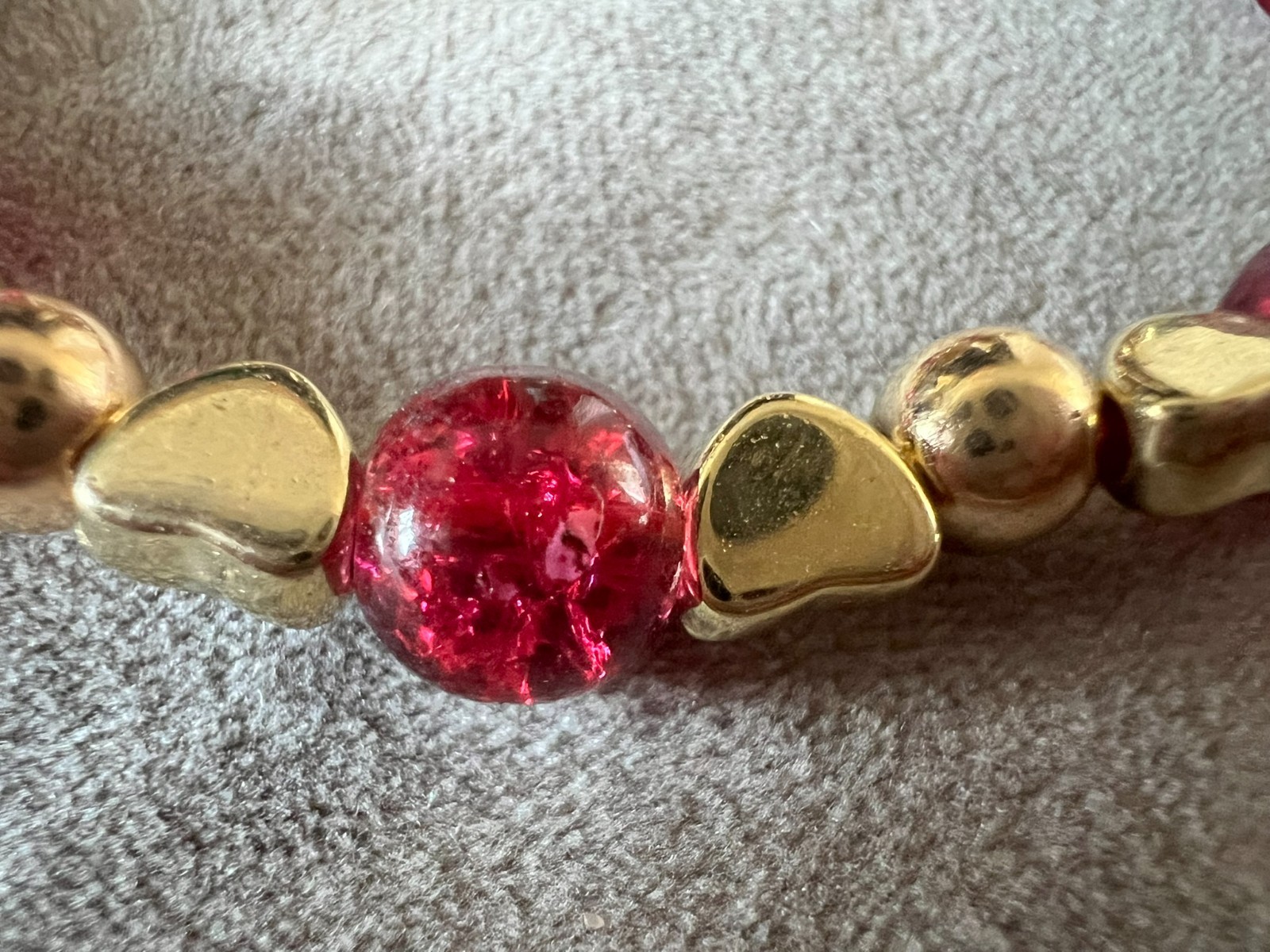 beautifull handmade women with clear red stone & golden heart bracelet elastic