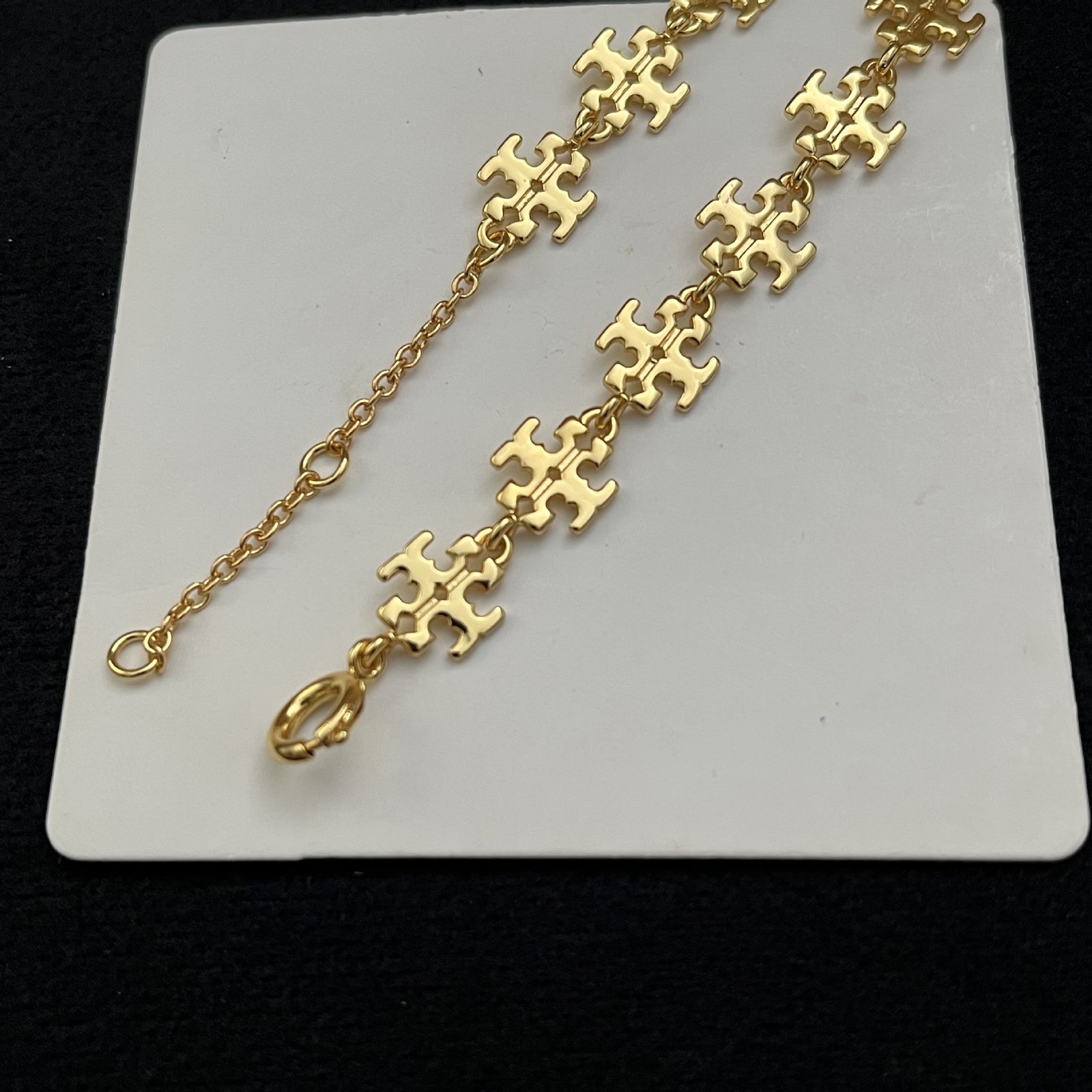 Perfect Gift + Free Shipping 🎁 NEW Tory Burch Gold Logo Bracelet