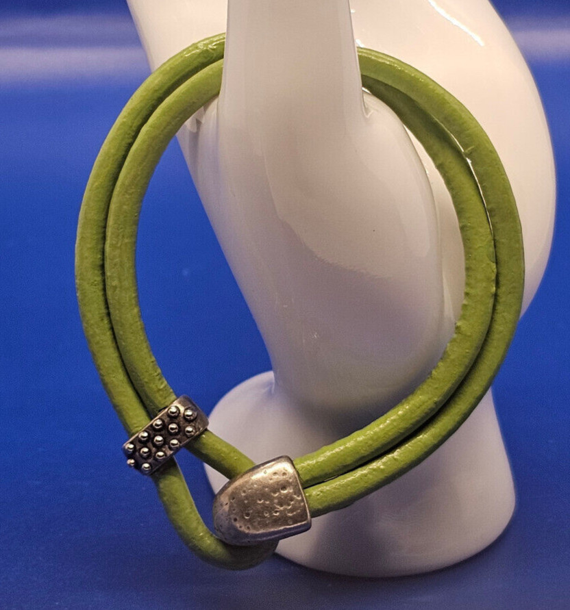 Costume Jewelry Double Cord Bracelet with Metal Hook