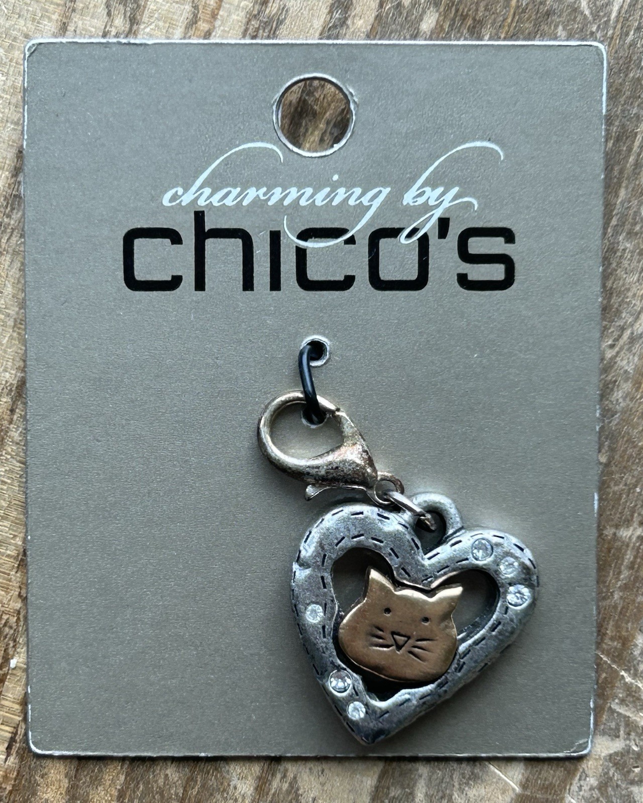 New CHICO’S Cat Kitten Face in Heart Charm