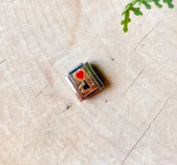 ITALIAN CHARM PAGODA NOMINORO 18K KEY TO YOUR HEART LINK ITALY GOLD SILVER SLIDE