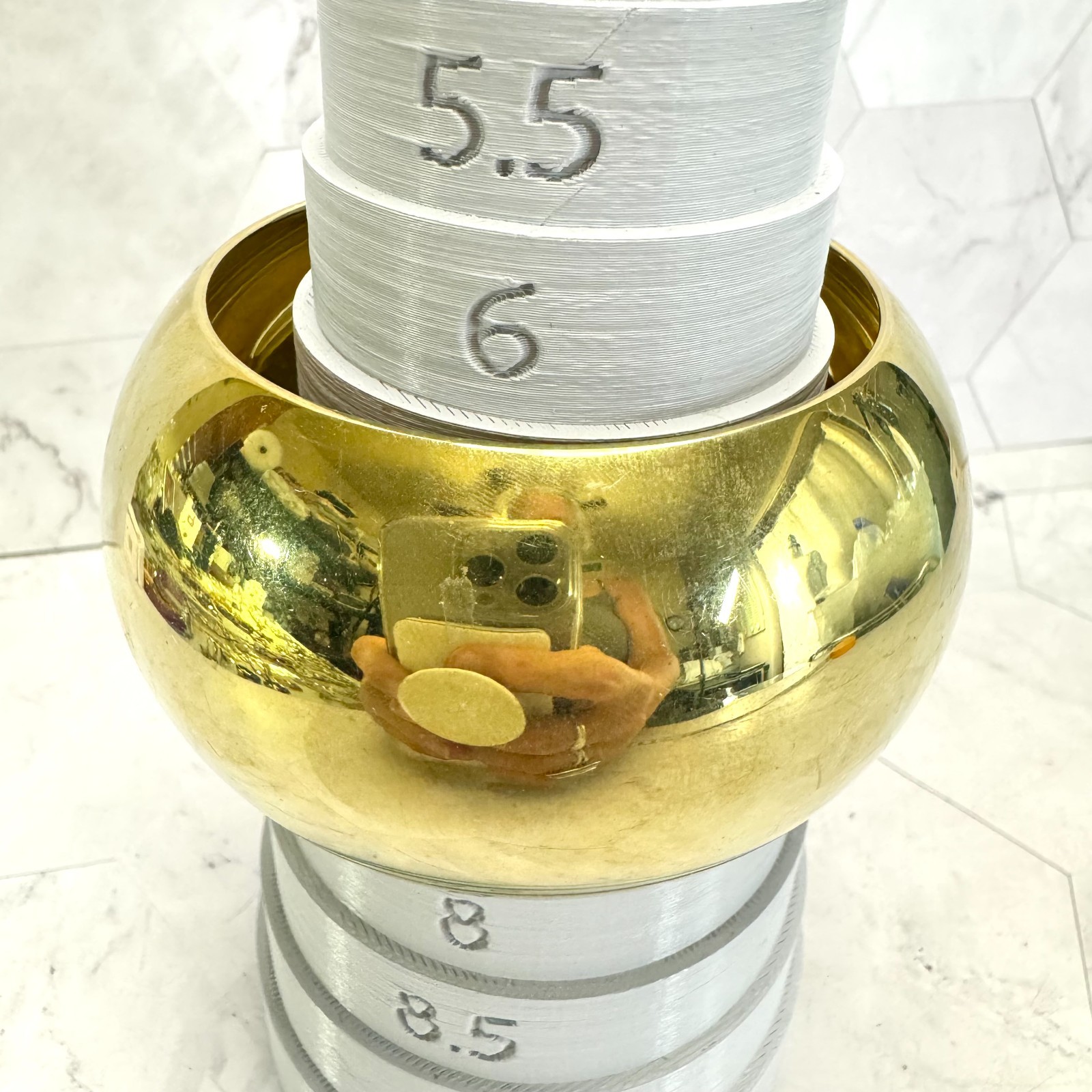 J Crew Gold Tone Bangle Large Chunky 5″ Wide Rounded Statement Bracelet Size 6.5