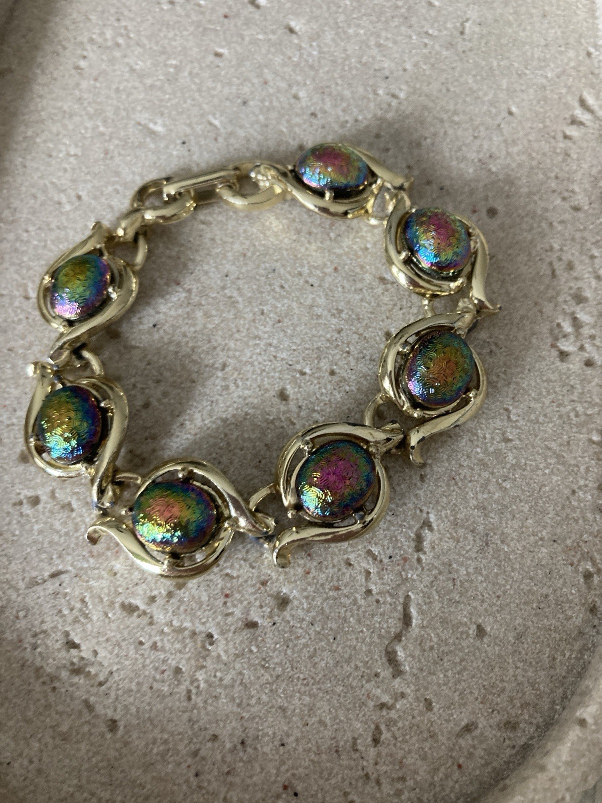 Iridescent Art Glass Cabochon Bracelet Gold Tone Swirl Link Statement Whimsical