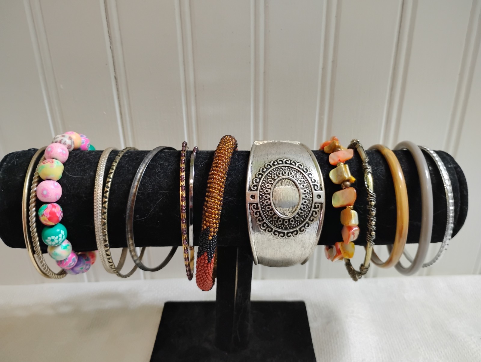 Lot of 16 Multi-Color Mixed Material 2- 2.5″ Diameter Bangle Bracelets