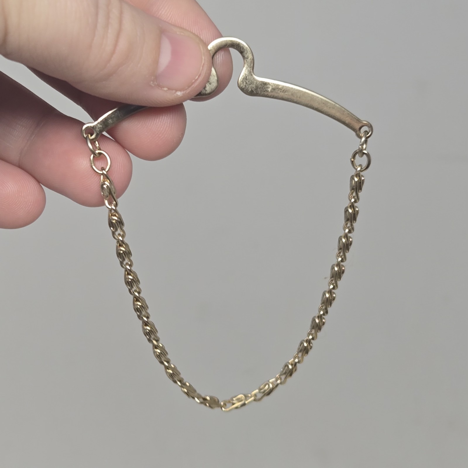 Vintage Gold Tone Tie Bar Chain Swirl Chain