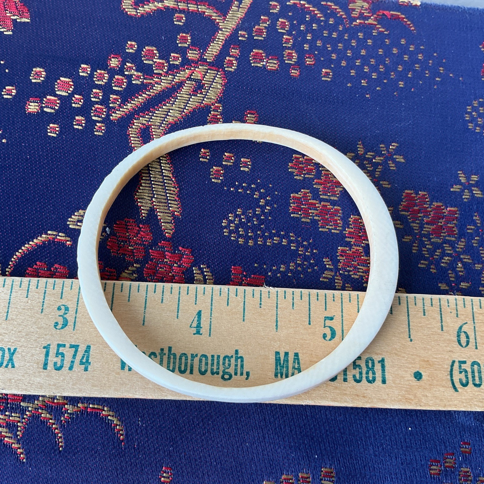 Ivory color Round Slip-On Bangle Bracelet, No Stone, 0 Gemstones dia 2.5”