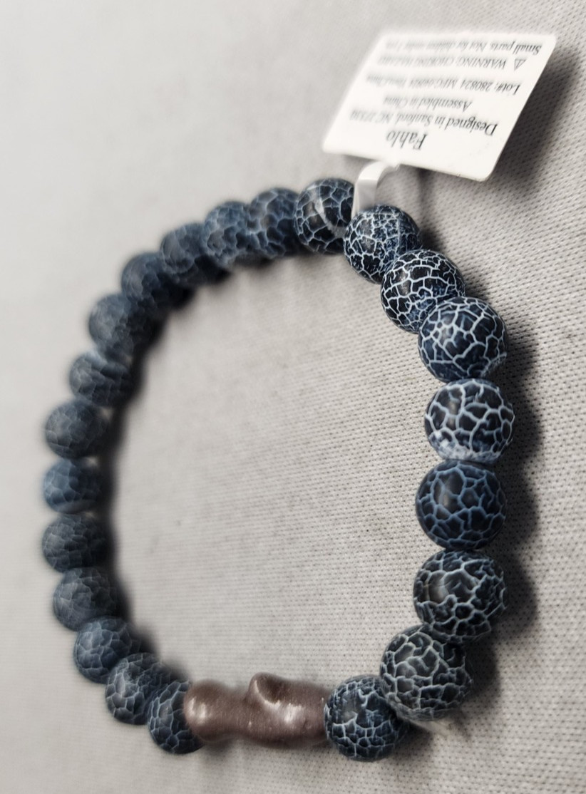 Fahlo Wolf & Shark Beaded Bracelet 7″ No Tracking Card