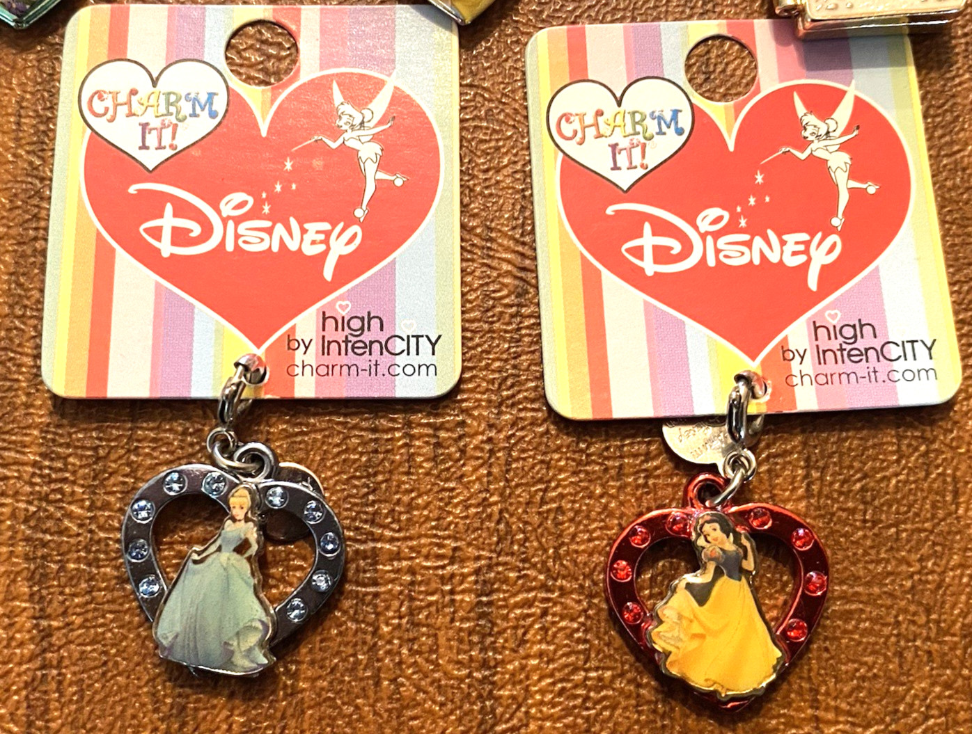 Charm-It Charms by High IntenCity, Disney Princess-Frozen-Hello Kitty