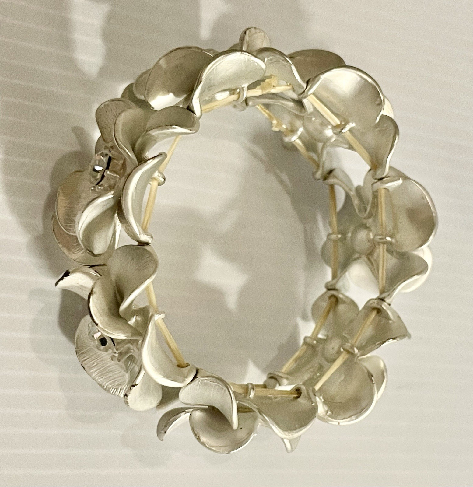 Ivory Blush &RhinestoneFlower Bracelet