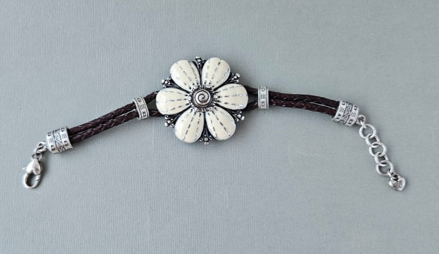Brighton Safari Flower Brown Braided Leather Bracelet Enamel Silver Tone
