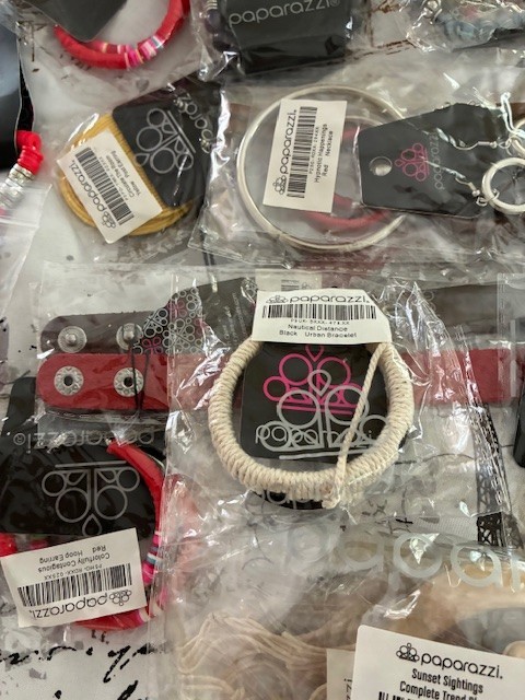 Paparazzi/LOT 60+ NEW Urban, Wood, Fabric, Plastic, Fringe, Faux Leather JEWELRY