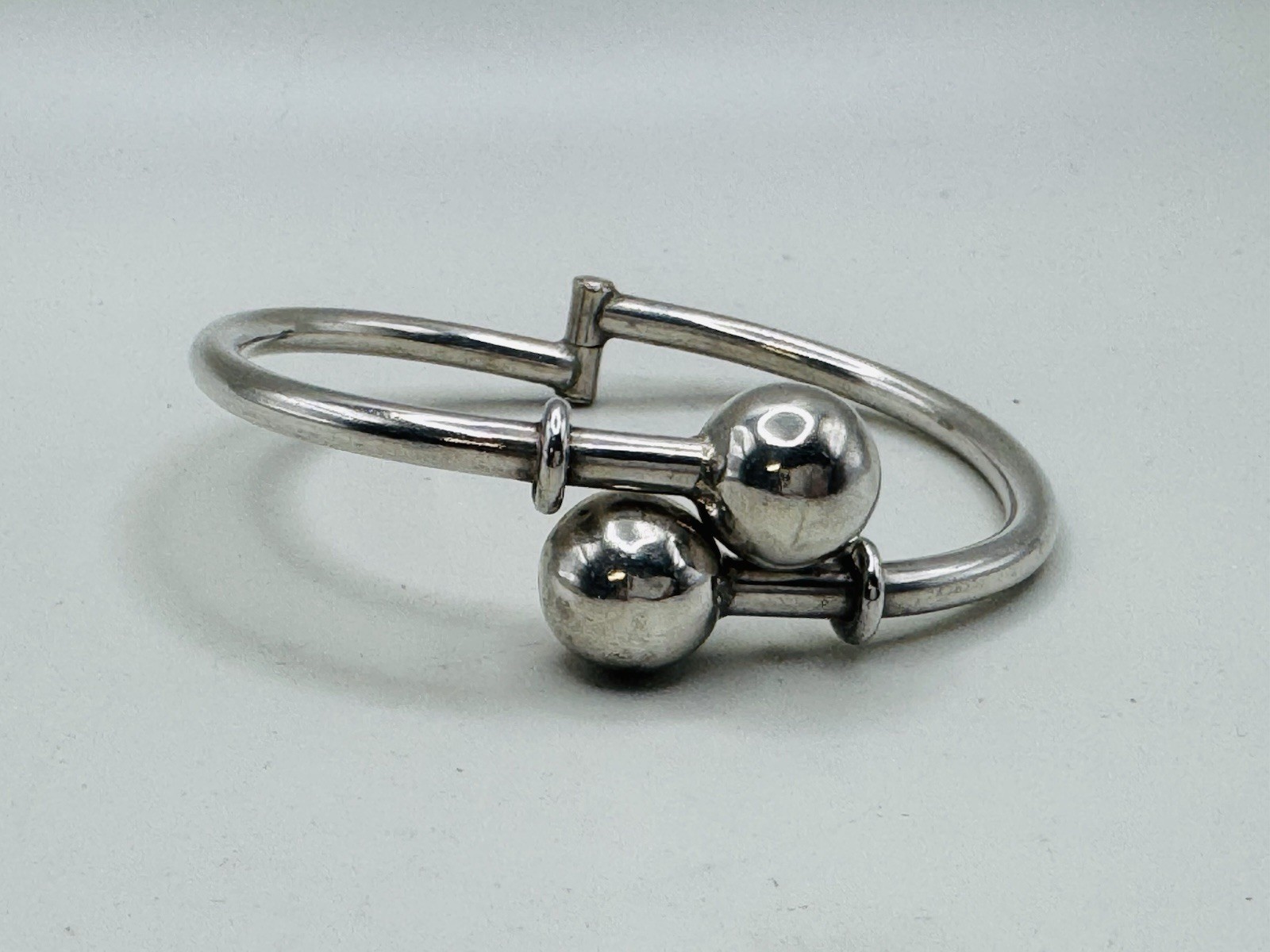 Vintage Taxco Mexico 900 Sterling Silver Modernist Hinged Bangle Bracelet Cuff