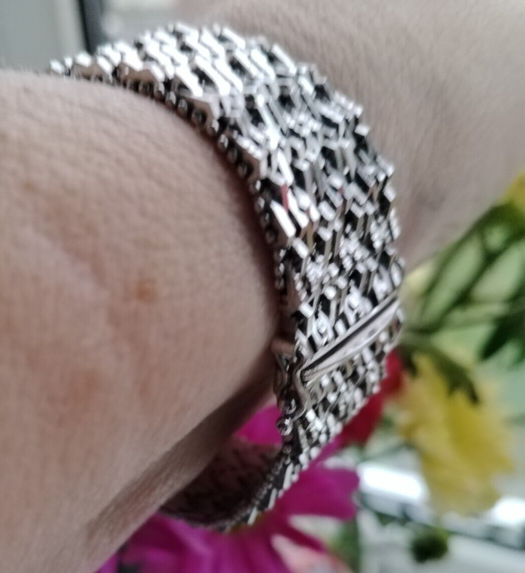 Italian Rhodium Plated Basket Weave Style Bracelet With Tongue & Grove Clasp