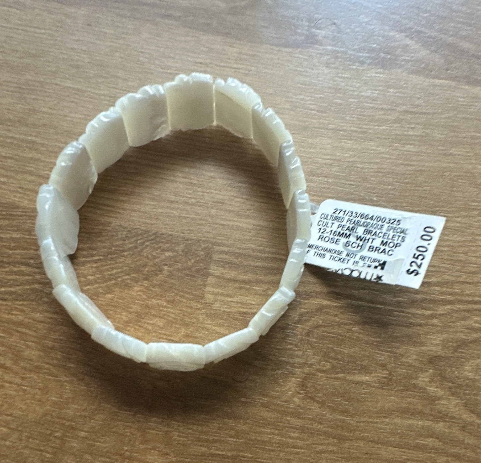 Mother of Pearl Rose Flower Stretch Adjustable Bangle Bracelet