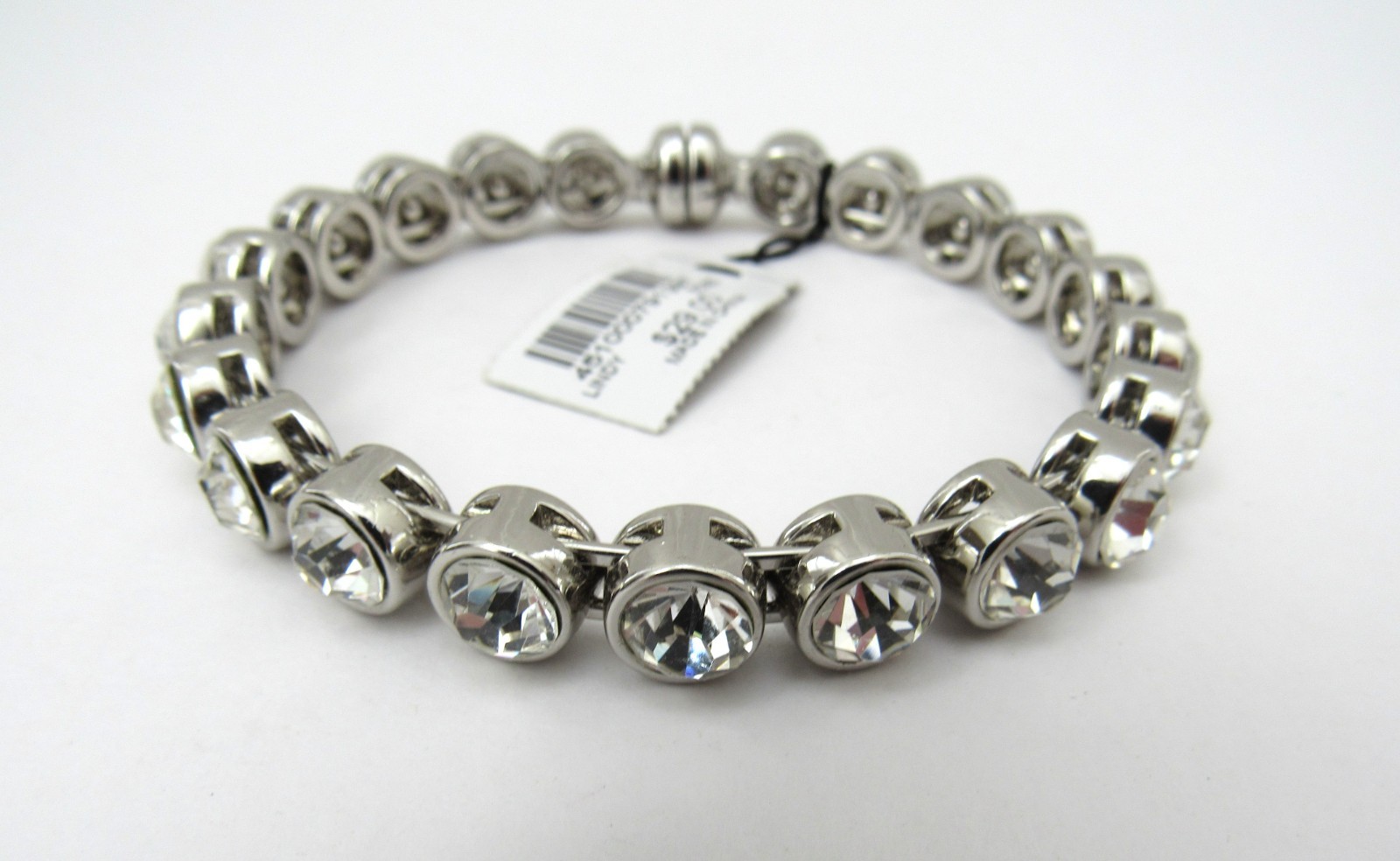 NWT!! CHICO’S LINDY SILVER-TONE RHINESTONE MAGNETIC CLASP STATEMENT BRACELET OSZ