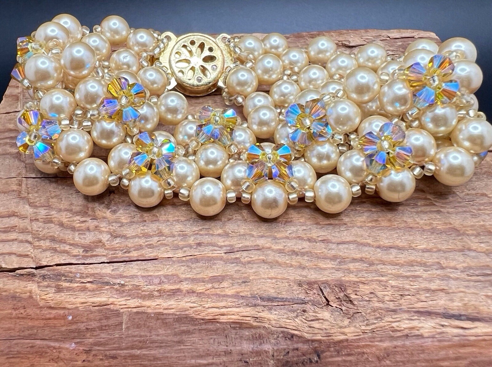 Woven Pearl Bead Bracelet Ornate Gold Tone Clasp Crystal Flower Motif 7in.