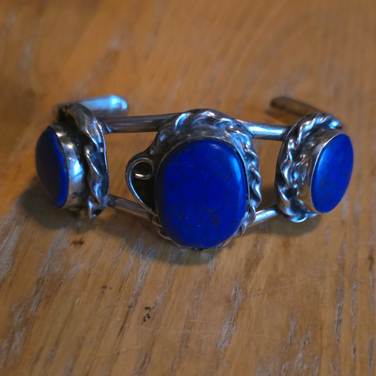 Silver Toned Bracelet 3 Oval Blue Cabochon Bezel Signed Stack Made In Mexico