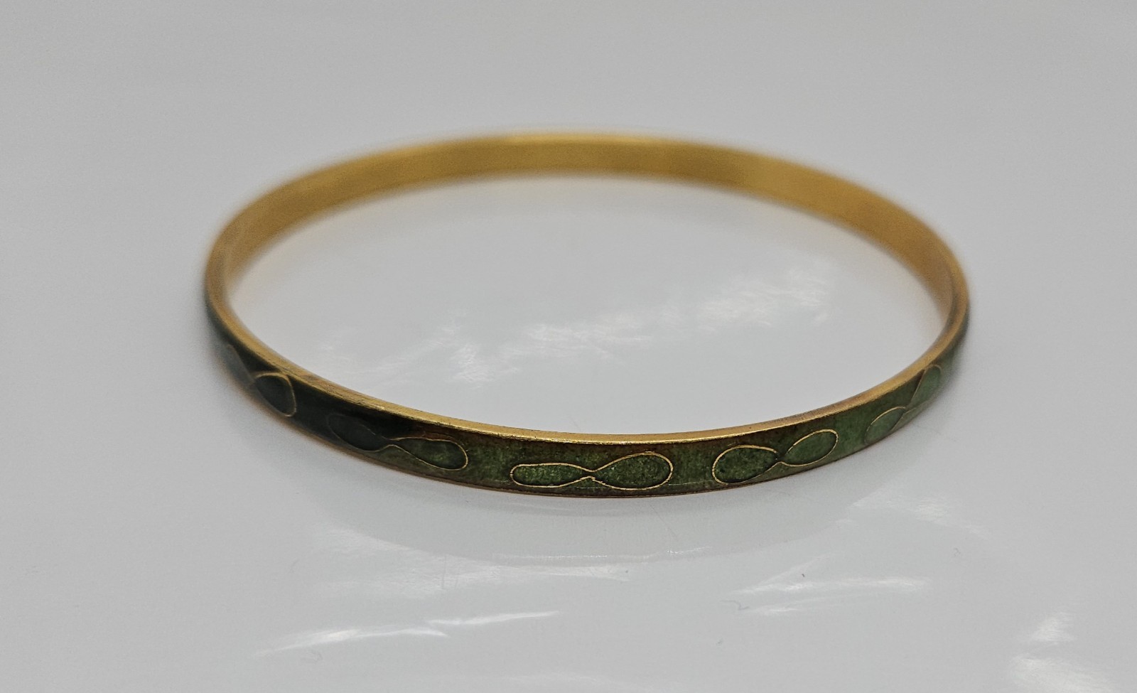 Vintage Green Enamel Metal Bangle Bracelet 8″