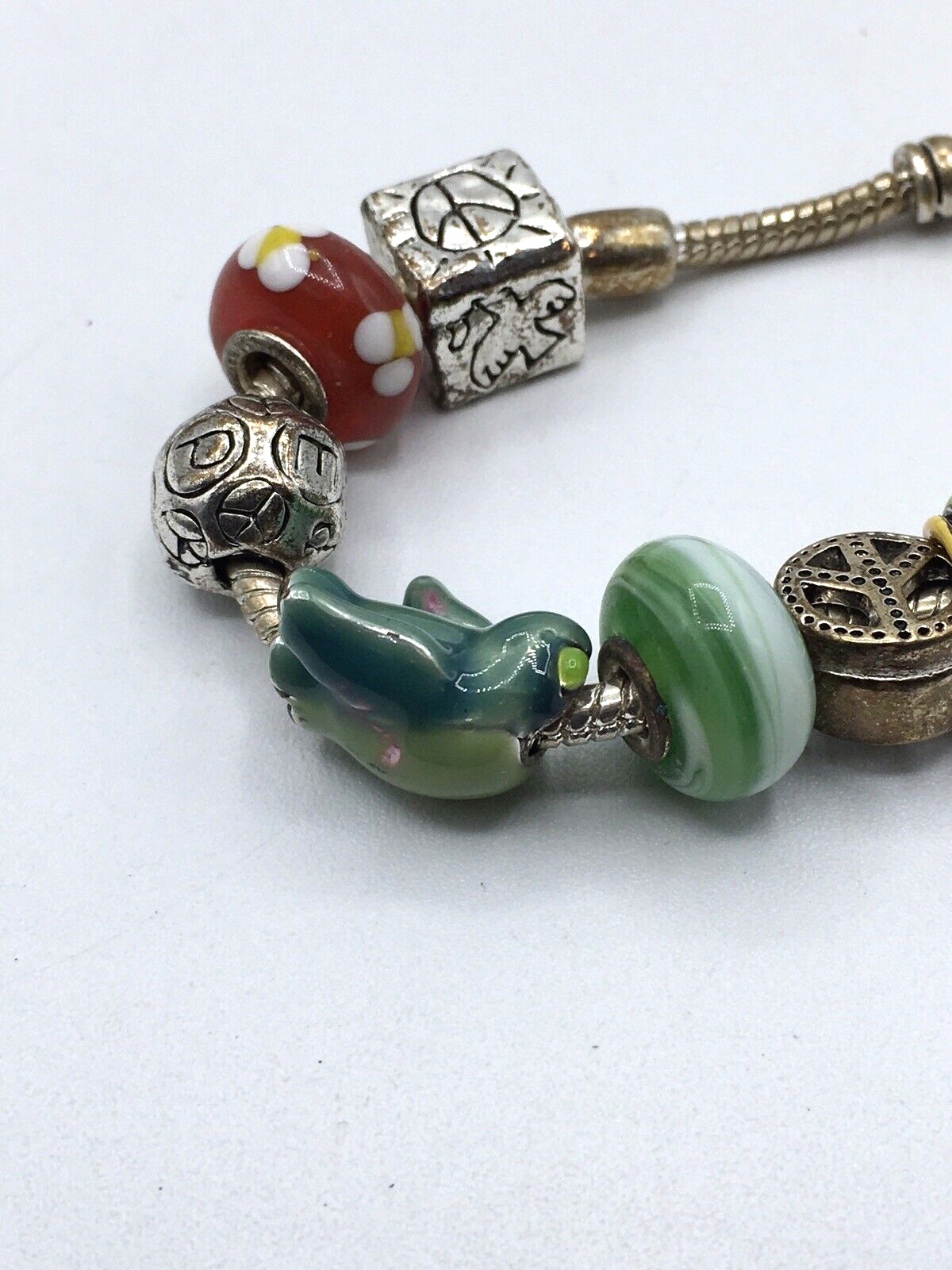 Silver Tone 8″ Snake Chain Bracelet Bird Peace Sign Heart Blue Red Glass Beads