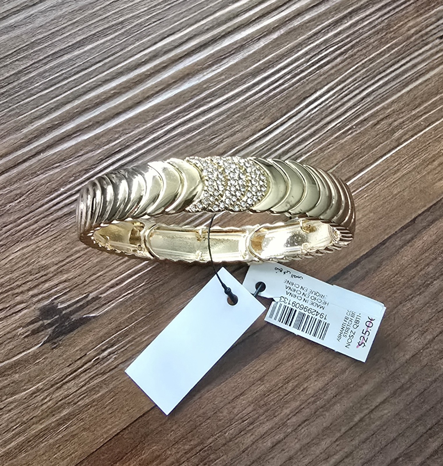 NWT CHICO’S STRETCH GOLD TONE WITH PAVE DETAIL BRACELET OS