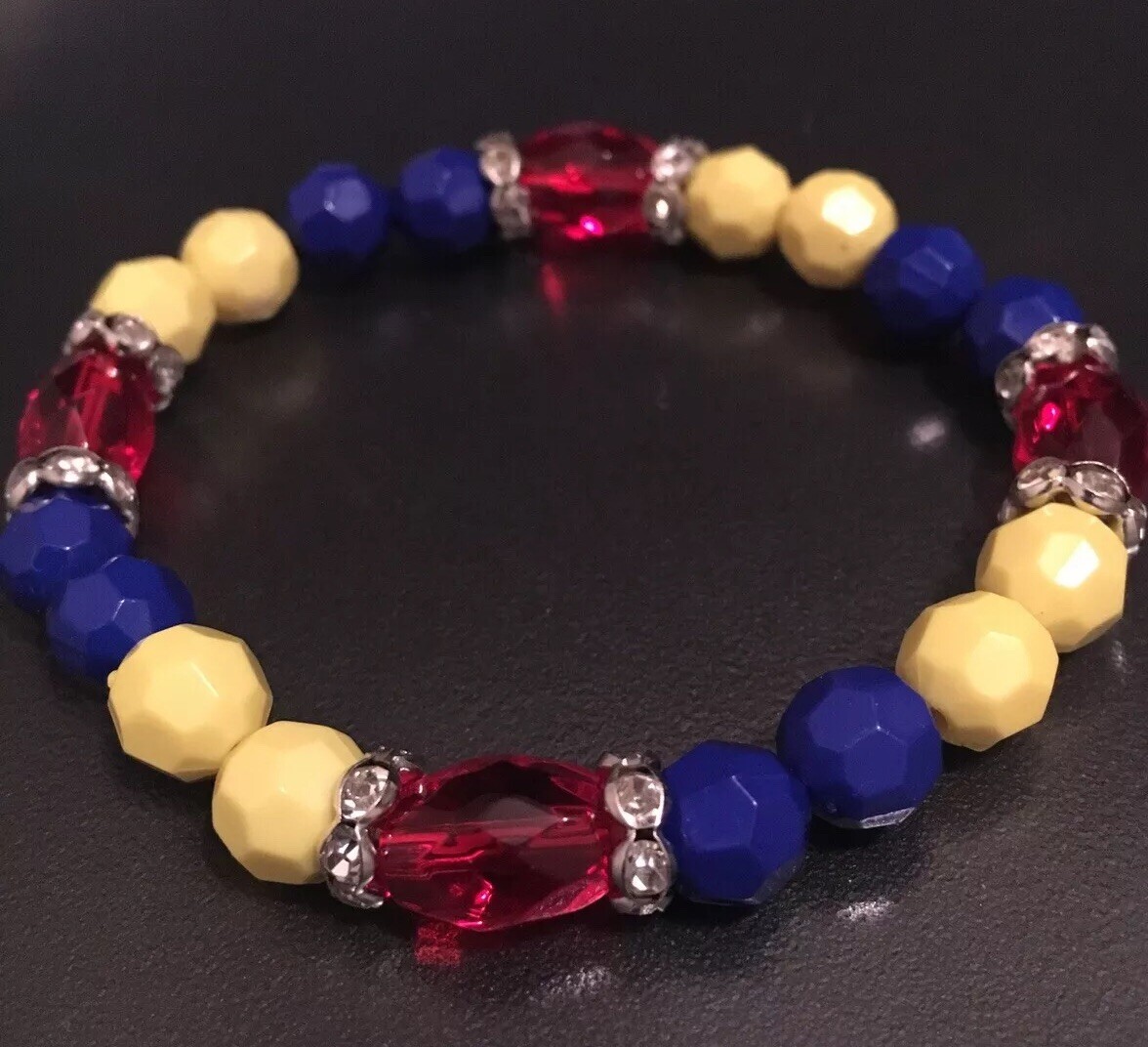 Womens girls Romania/Europe 7” Stretch Beaded Bracelet Red/Yellow/Blue Jewelry