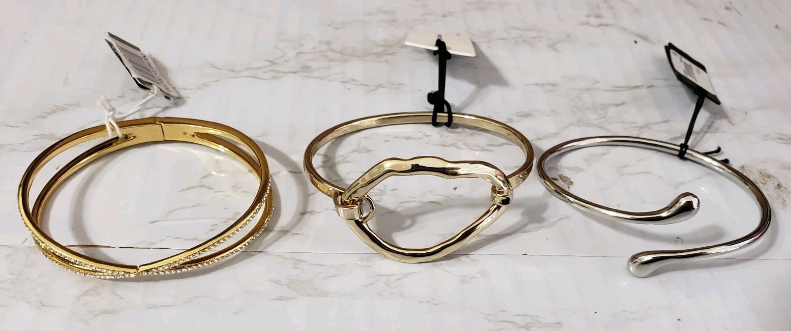 Lot Of 3 Fashion Jewelry Bracelets Silver-tone, Gold-tone