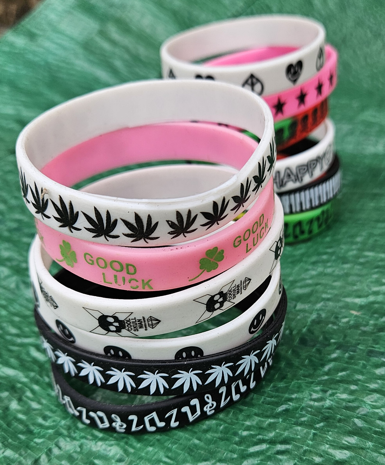 50x Fashion Adult Unisex Patterned Silicone Rubber WristBand Friendship Bracelet